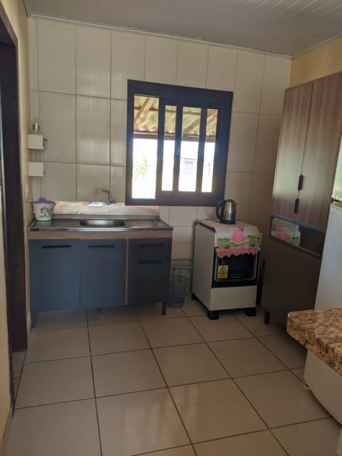 Kitchen or kitchenette, oven, pet friendly, stove, toaster