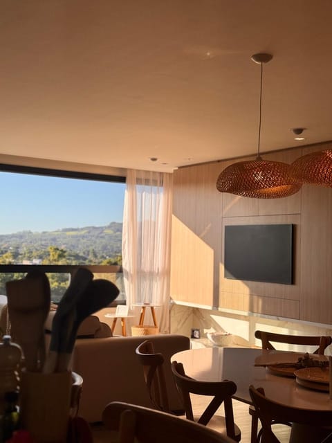 Living room, Dining area, Mountain view