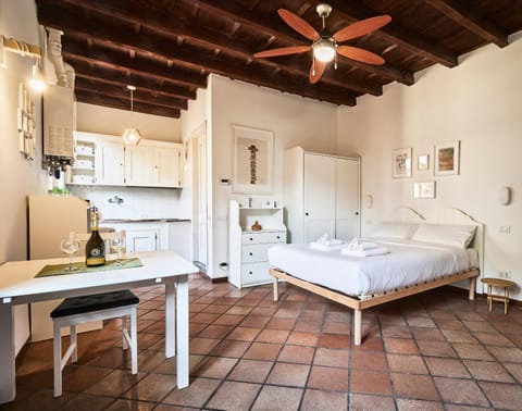 Kitchen or kitchenette, Living room, Bedroom