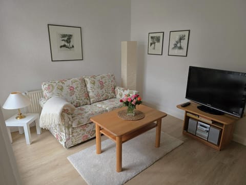 Ferienwohnung Hofidyll - Warnemünde Apartment in Mecklenburg-Vorpommern, Germany