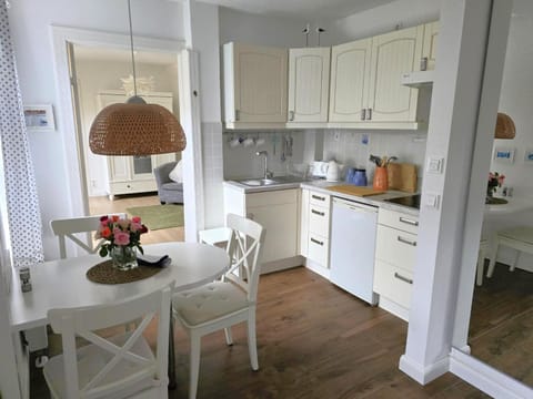 Ferienwohnung Hofidyll - Warnemünde Apartment in Mecklenburg-Vorpommern, Germany