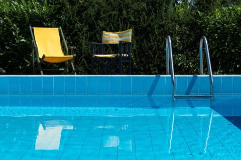 Solarium, Swimming pool