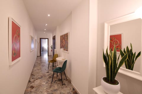 C & S Cavour - Central HUB Bed and Breakfast in Bari