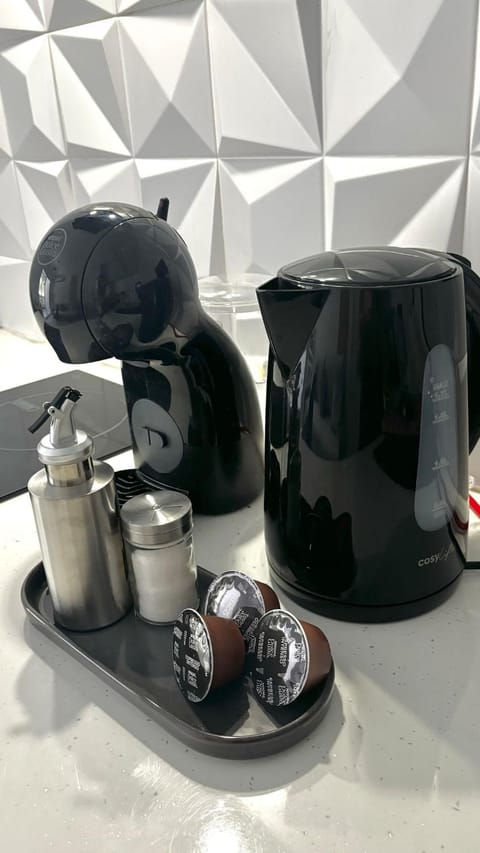 Coffee/tea facilities, Kitchen or kitchenette