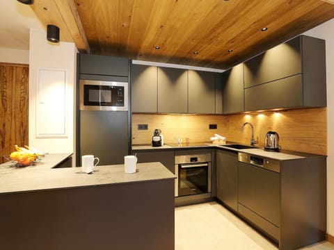 Appartement raffiné 3 chambres à Courchevel 1850 avec skis aux pieds et WIFI - FR-1-575-237 Apartment in Saint-Bon-Tarentaise