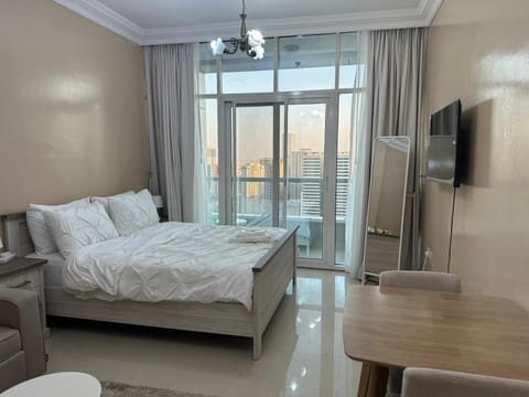 new Studio in Sharjah superb location Apartment in Al Sharjah
