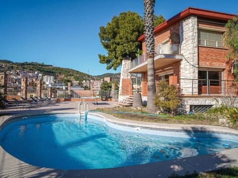 Bed BCN Hills House House in Barcelona