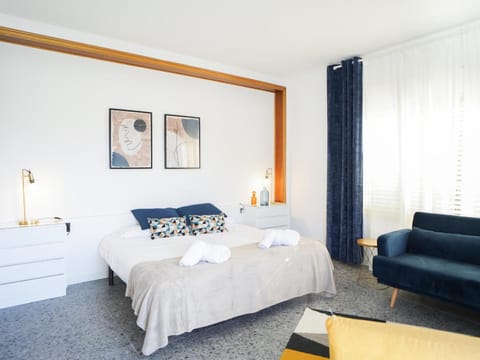 Bed BCN Hills House House in Barcelona