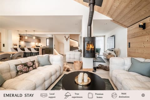 Living room, Seating area, fireplace