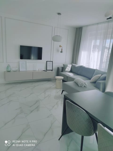 Lullaby apartment, moderan stan sa dvije spavaće sobe i privatnom garažom Apartment in Vojvodina