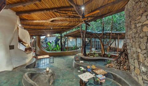 Patio, Facade/entrance, Garden, Bathroom, View (from property/room), Balcony/Terrace, Living room, Food and drinks, Seating area, Dining area, Bedroom, Food, Garden view, Swimming pool, air conditioner