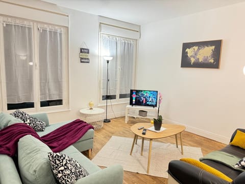 TV and multimedia, Seating area