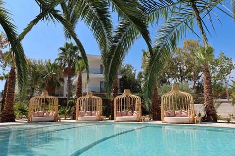 NŪSA suites & villas Apartment hotel in Halkidiki