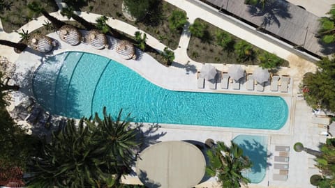 NŪSA suites & villas Apartment hotel in Halkidiki