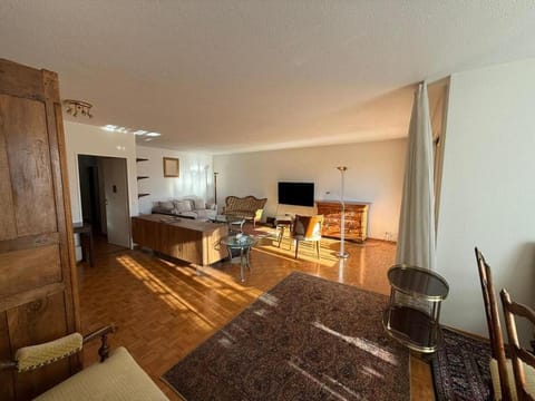 Radieux logement à 5mn du centre Apartment in Canton of Geneva
