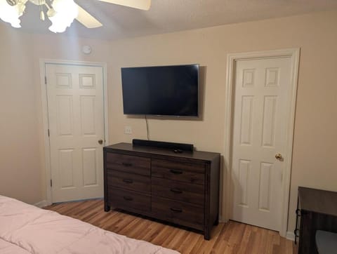 TV and multimedia, Bedroom