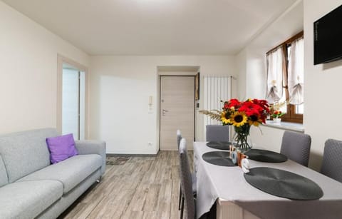 Da Bianca a step from the Palace Apartment in Turin