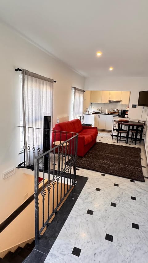 Bed, Kitchen or kitchenette, Living room, Photo of the whole room, Seating area, Dining area, Bedroom, pet friendly