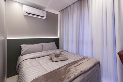 Bed, Bedroom, air conditioner