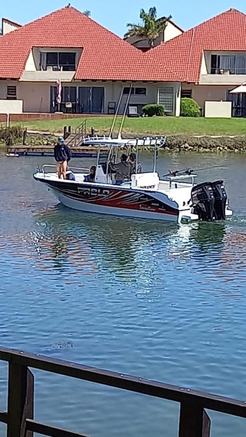 19 Marina Point 4 Bedrooms sleeps 8 Apartment in Western Cape