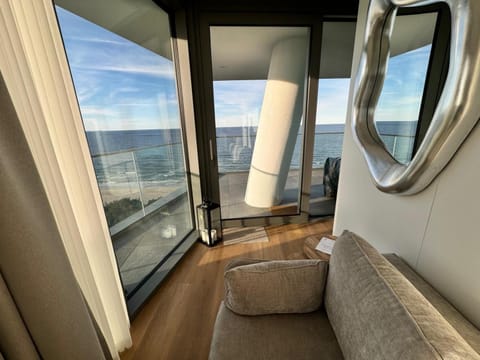 Living room, Sea view