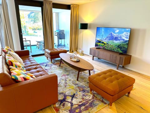 SwissHut Modern 5min Interlaken West Station - Apart. Rugen 1 House in Interlaken