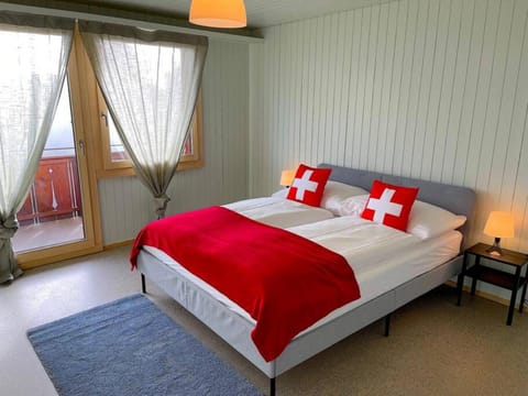 Lake Thun Alps Scenic Views and Concierge by SwissHut Chalet in Canton of Bern (Region)