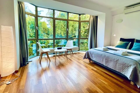 Living room, Bedroom, air conditioner