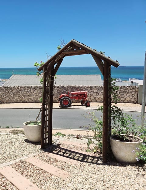 Weskus Pêrel Guesthouse Bed and Breakfast in Western Cape