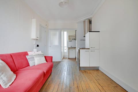 Tour Eiffel - Saint Dominique - Invalides Apartment in Paris