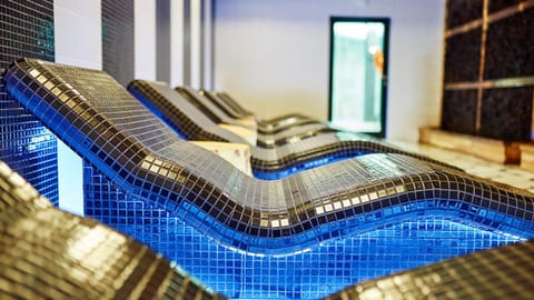 Seating area, Swimming pool