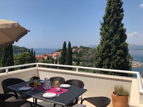 Property building, Sea view