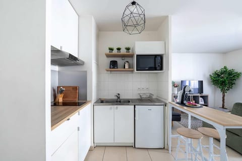 Cosy Prusse - Metro 7, La Villette, Paris, quiet Apartment in Aubervilliers
