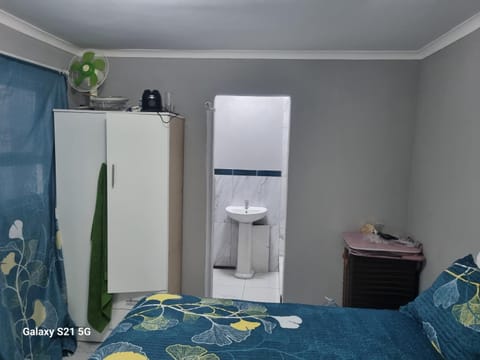 27 on Milton Bed and Breakfast in Cape Town