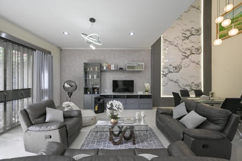 TV and multimedia, Living room