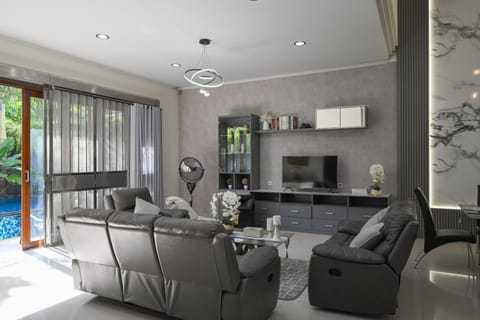 TV and multimedia, Living room