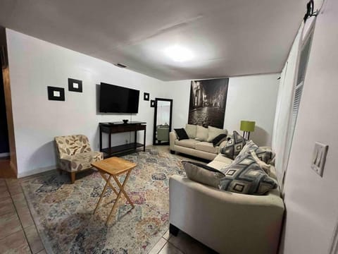 Known for its beaches & walk to downtown Hollywood Bliss 3 Apartment in Hollywood