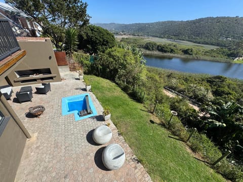 Natural landscape, View (from property/room), Balcony/Terrace, Lake view, Mountain view, River view
