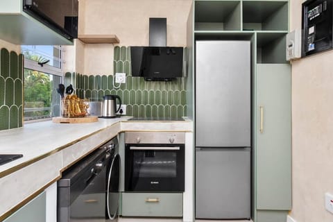 Coastal Comfort by the Promenade Apartment in Sea Point