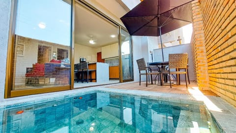 Balcony/Terrace, Swimming pool, Swimming pool