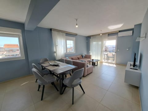 Stella Apartments Apartment in Nea Peramos