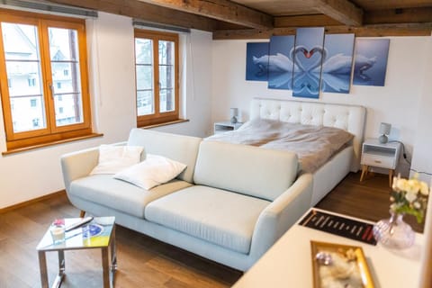 Bed, Photo of the whole room, Seating area, Bedroom