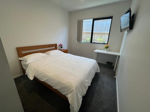 CozyNest2 Bed and Breakfast in Auckland