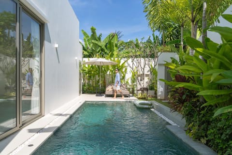 Day, Garden, Garden view, Pool view, Swimming pool, sunbed