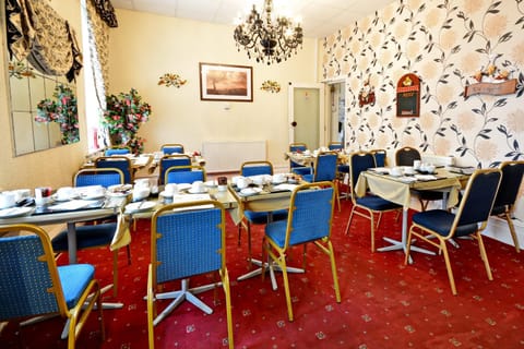 Food and drinks, Dining area