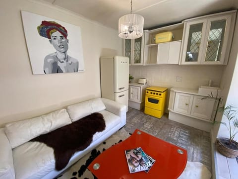 Luxurious 2-Sleeper Oasis U6 ! Apartment in Cape Town