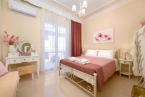 Bed, Photo of the whole room, Bedroom, towels, air conditioner