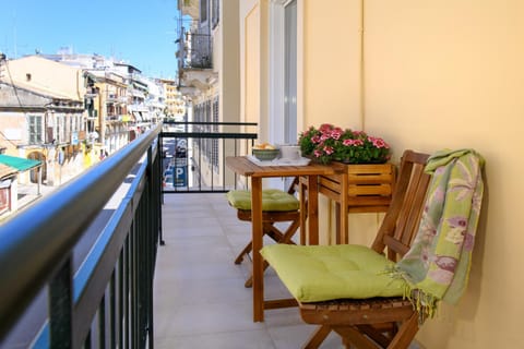 Day, Balcony/Terrace
