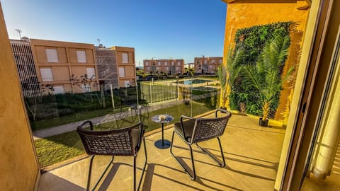 Balcony/Terrace, Pool view, Sea view