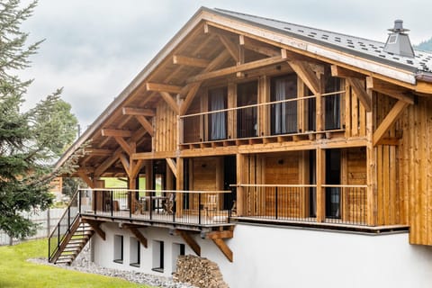 MEGEVE Chalet d'architecte pour 16 personnes Chalet in Megève